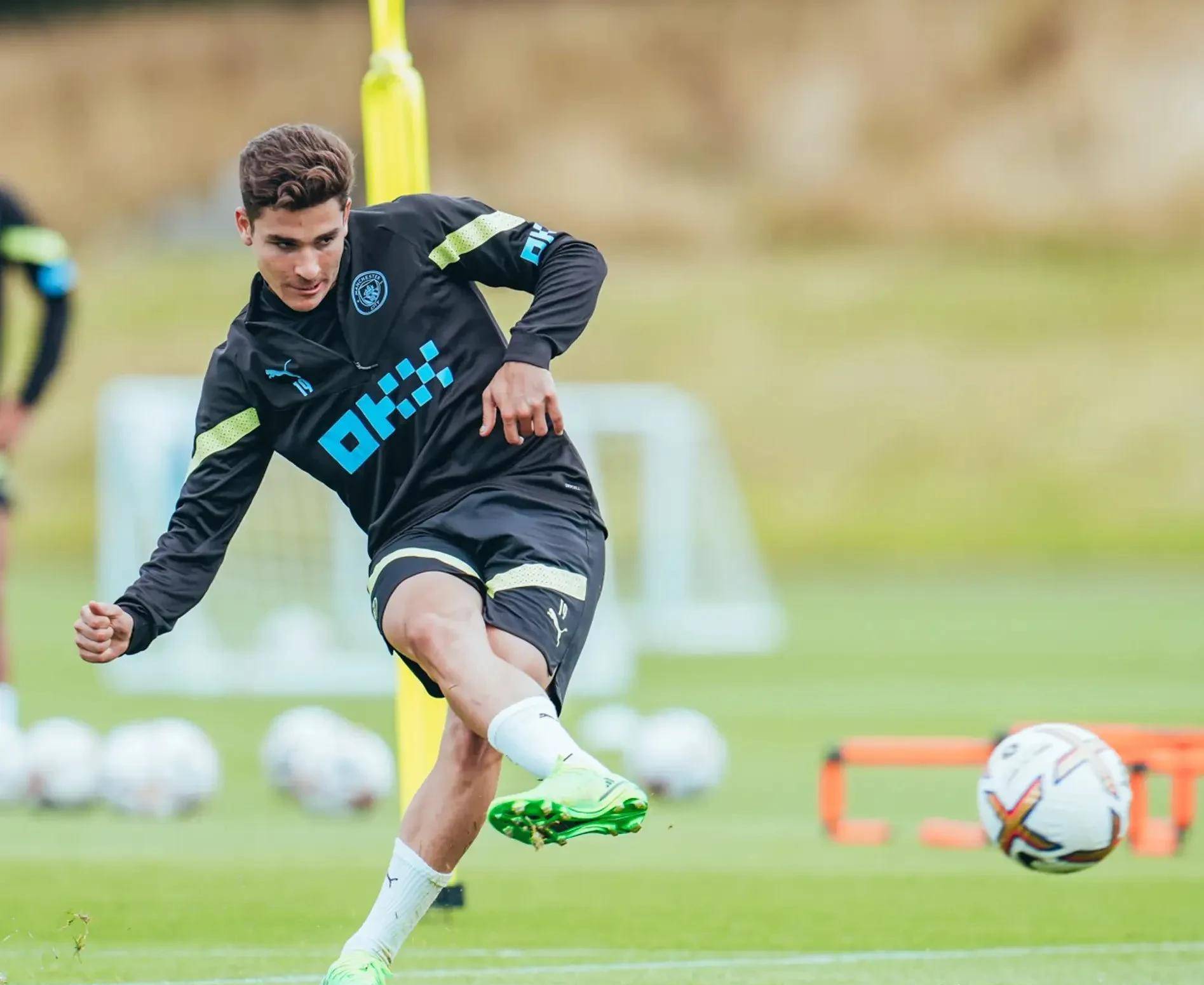 kaiyunapp-托特纳姆训练开放日，加时末段调整名单引欢呼，社区盾在即，年轻球员得到机会的简单介绍