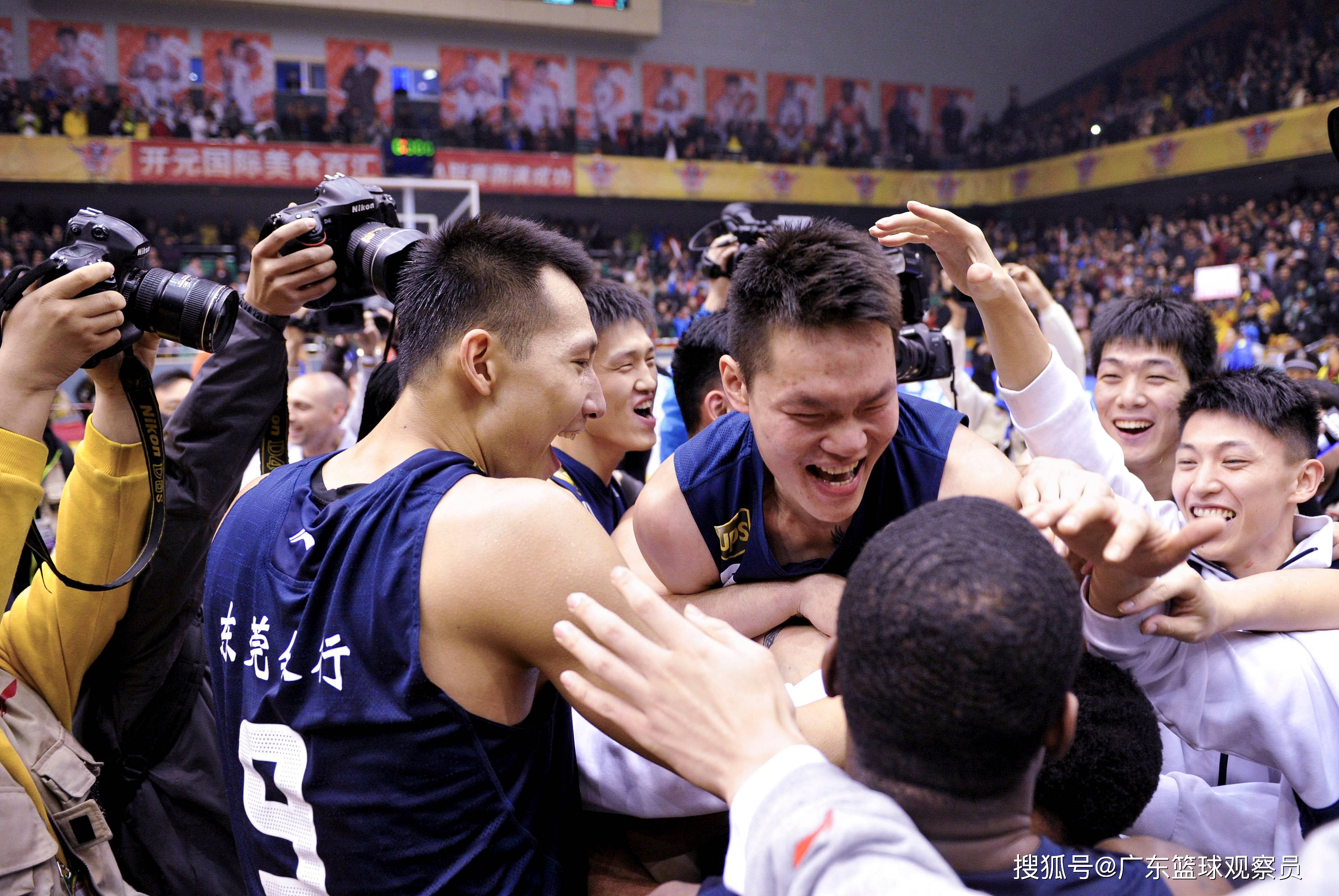 kaiyunapp-冲刺阶段广东宏远调整名单以备亚冠；状态回暖环节打磨；悬念犹存；年轻球员得到机会的简单介绍