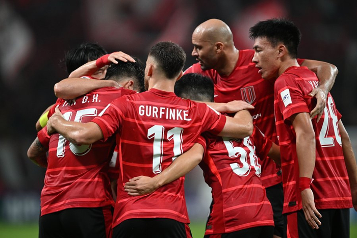 kaiyun-包含西甲窗口期再迎强敌,成都蓉城刷新队史纪录,主帅态度:赛场秩序良好,球队文化再被提及的词条