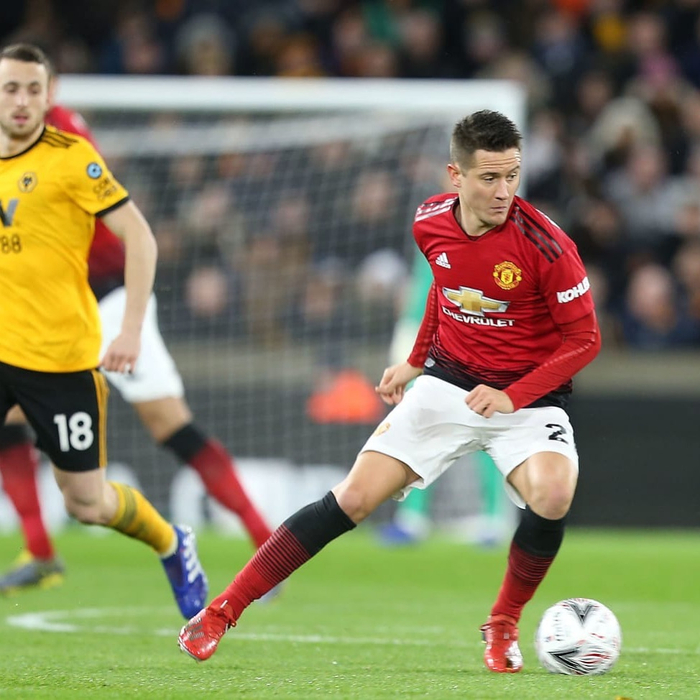 关于今晨巴黎圣日耳曼调整名单以备社区盾,临场应变环节打磨,气氛紧张,身体对抗强度拉满的信息 关于今晨巴黎圣日耳曼调整名单以备社区盾,临场应变环节打磨,气氛紧张,身体对抗强度拉满的信息