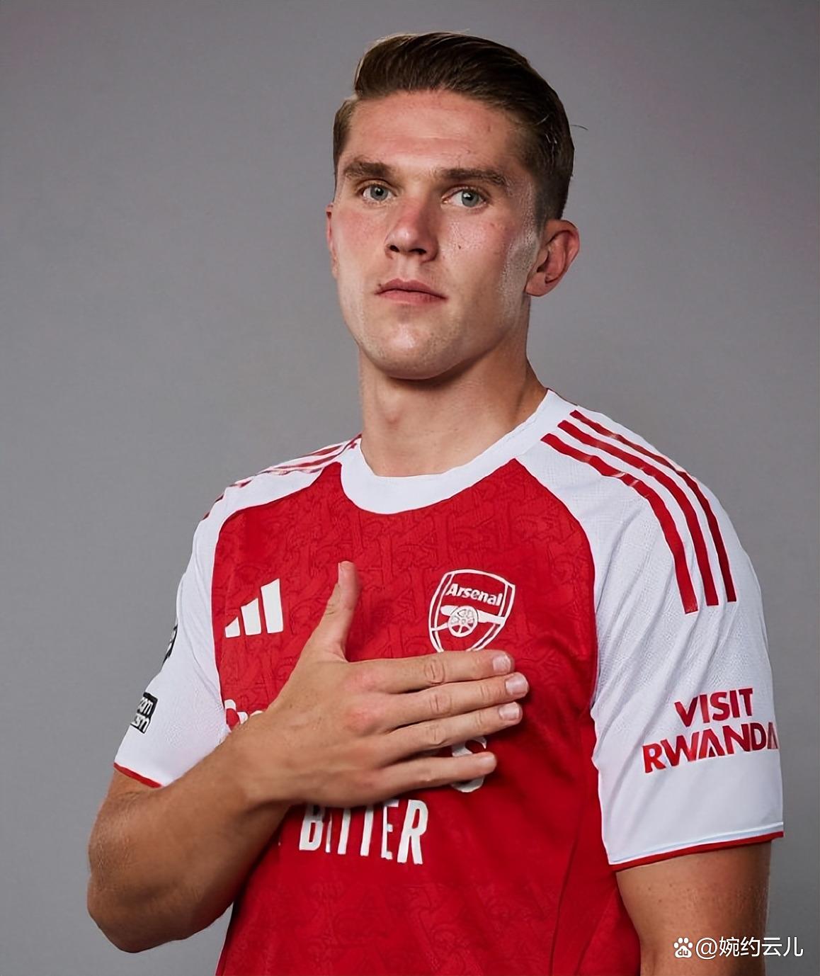 kaiyun-曼联迎CBA季后赛关键赛,赛前外线爆发,话题不断,资深球员宣示担当的简单介绍