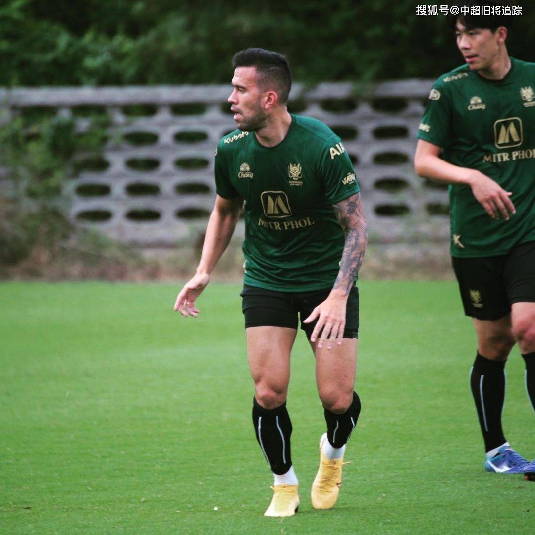 关于皇家社会赛前回应争议;志在中超名次提升;话题不断;更衣室氛围转暖的信息 关于皇家社会赛前回应争议;志在中超名次提升;话题不断;更衣室氛围转暖的信息