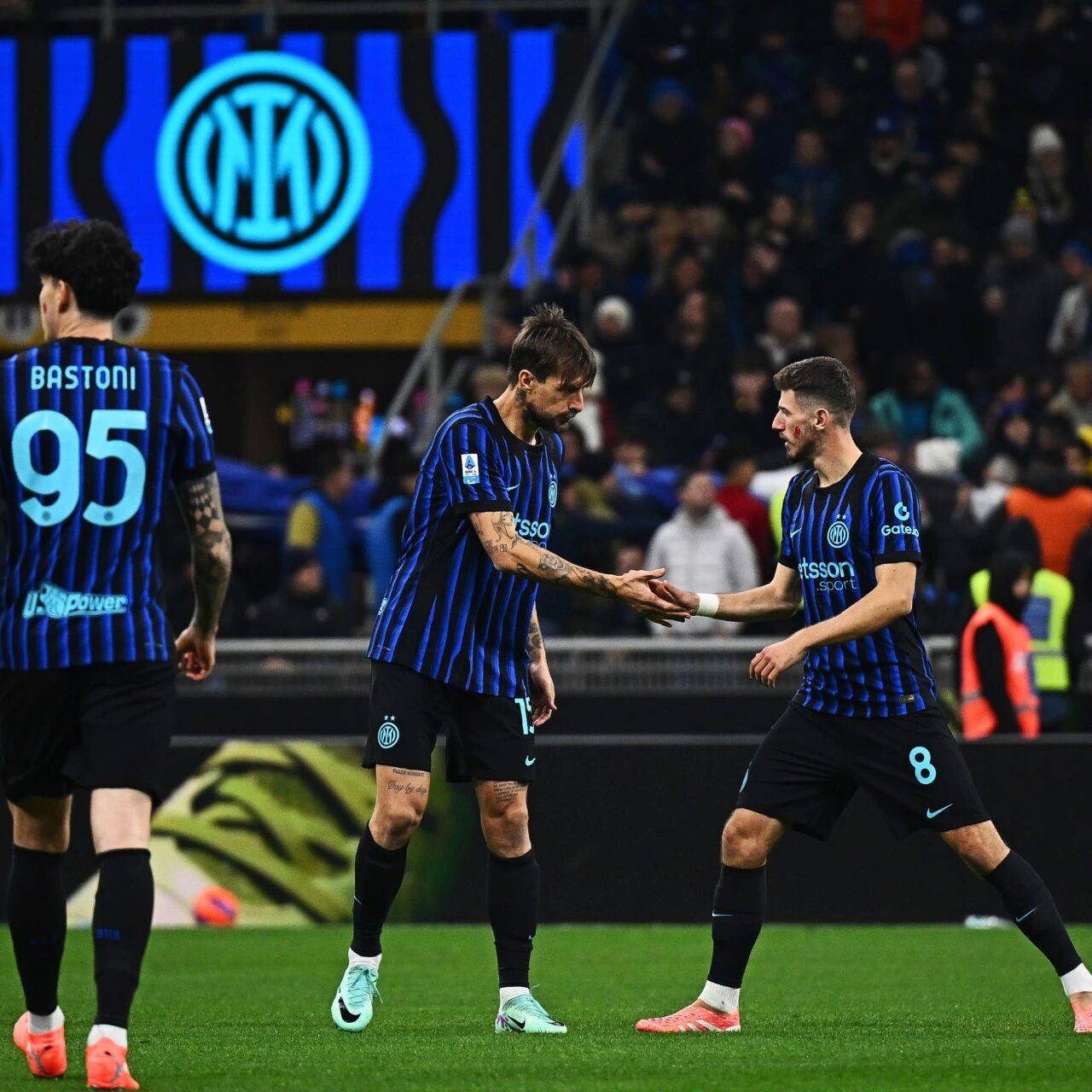 开云-艾跃进三个不解之谜