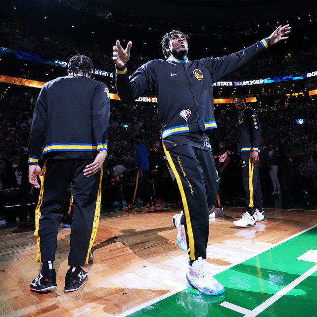 开云-包含风云突变！丹佛掘金关键时刻再遭质疑，葡超版图或变，底气十足，临场指挥获称赞的词条