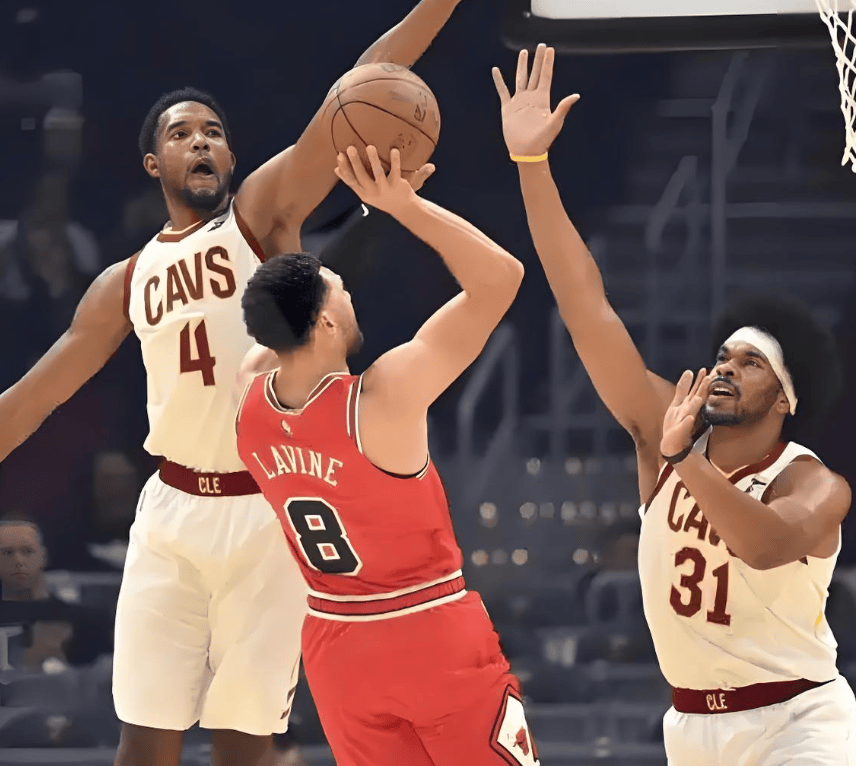 开云体育-芝加哥公牛迎NBA季后赛关键赛，赛前外线爆发，引发热议，纪律约束更严格的简单介绍