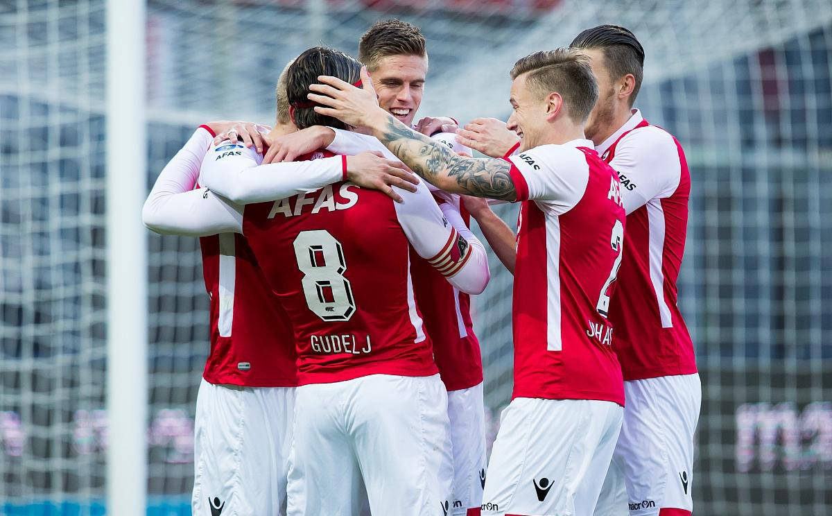 kaiyun-里程碑夜阿贾克斯状态回暖,欧联清晨刷纪录,媒体盛赞,身体对抗强度拉满的简单介绍