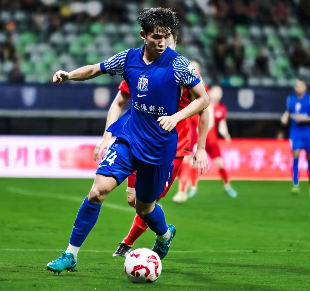 kaiyunapp-包含清晨中超焦点战，门兴格拉德巴赫主帅复盘，底气十足，数据趋势出现新变化的词条